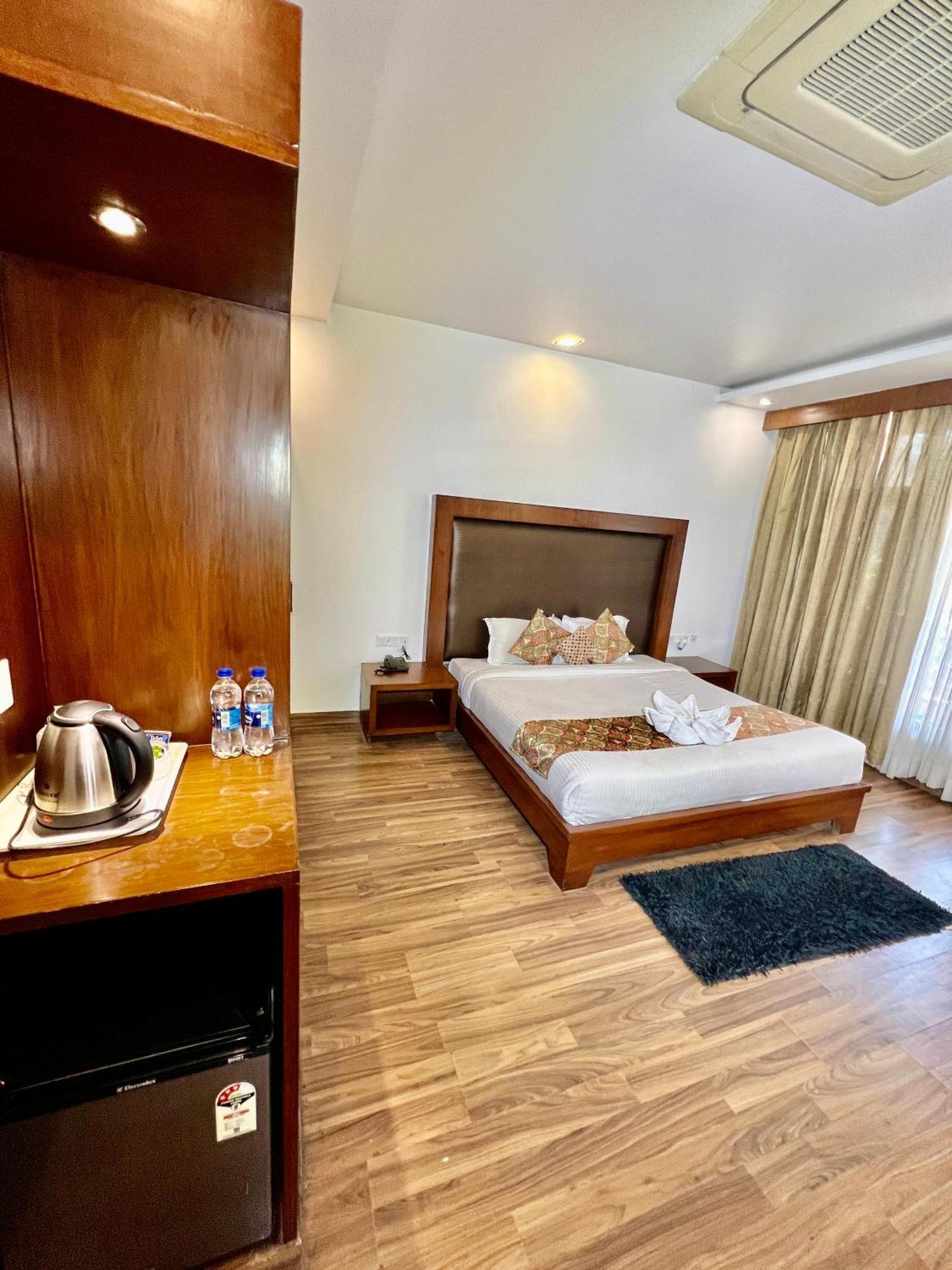 Sea Hawk - Luxury Hill Resort 4 Mins From Bhimtal Lake Dış mekan fotoğraf