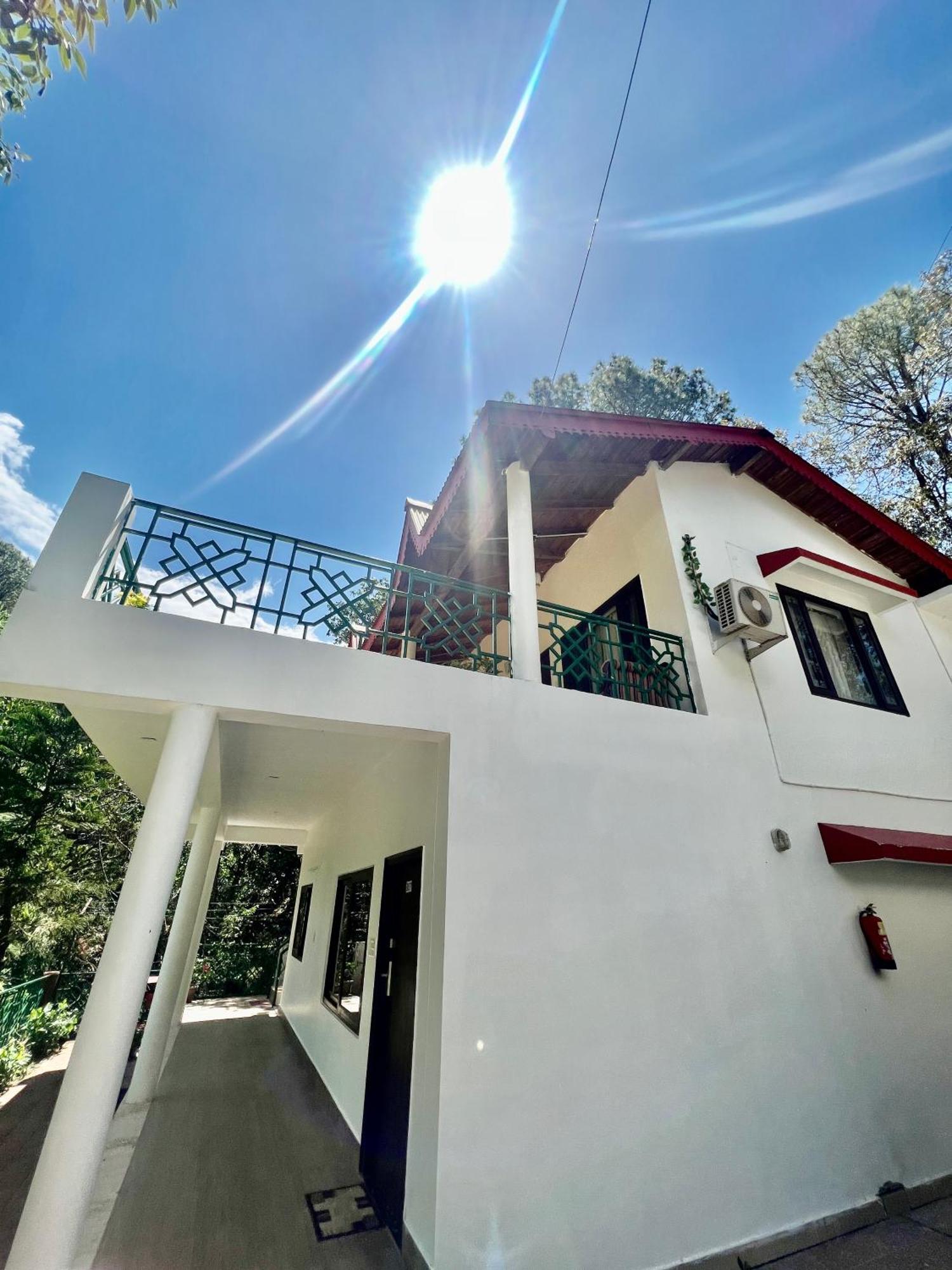 Sea Hawk - Luxury Hill Resort 4 Mins From Bhimtal Lake Dış mekan fotoğraf