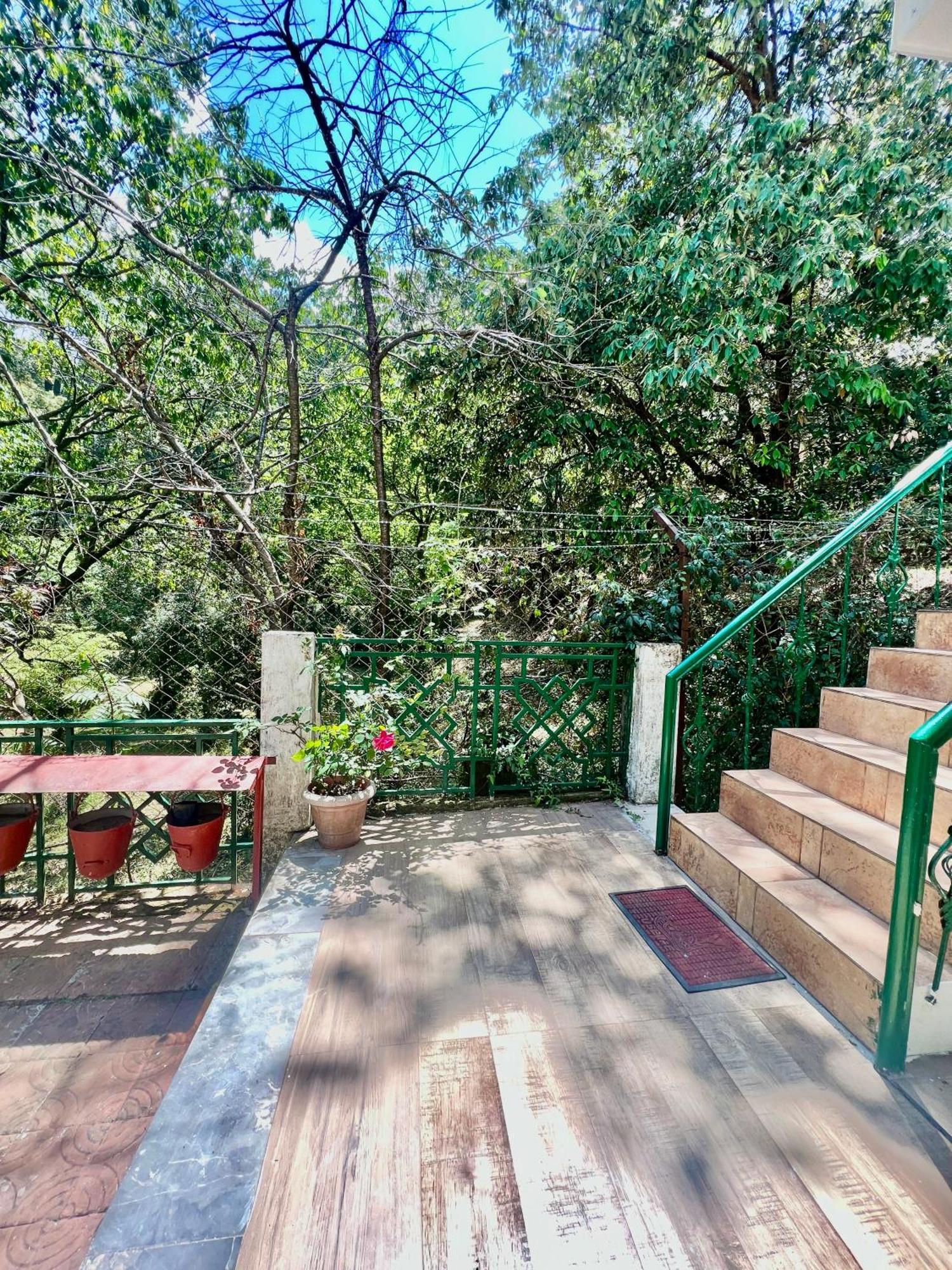 Sea Hawk - Luxury Hill Resort 4 Mins From Bhimtal Lake Dış mekan fotoğraf